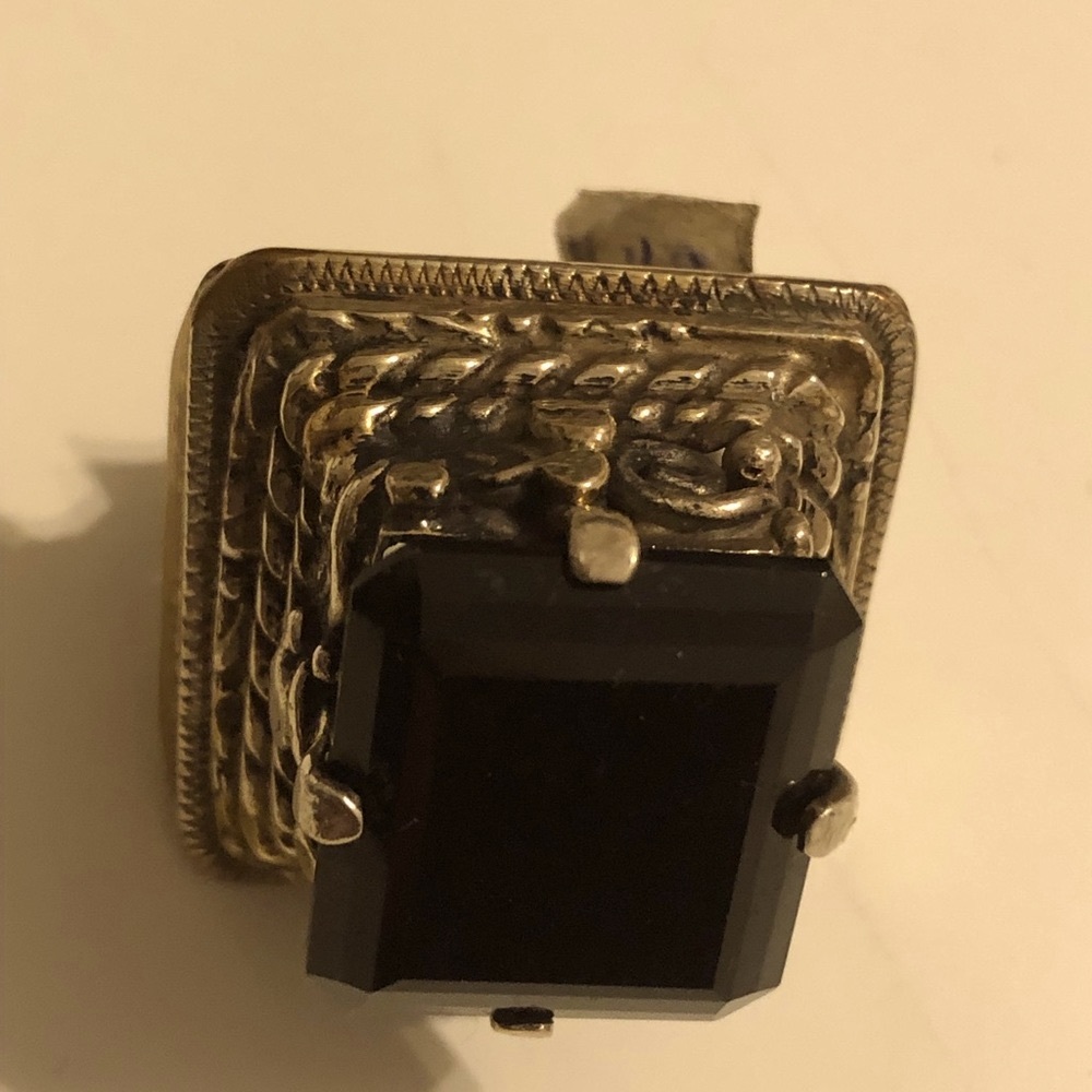 Square onyx adjustable ring. - Picture 3 of 8